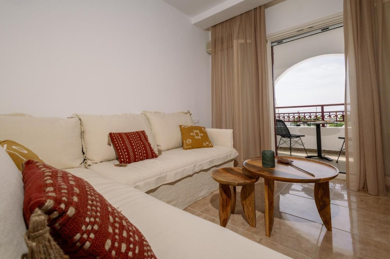 Ariadne Hotel อาโยส โพรโกปิออส ภายนอก รูปภาพ